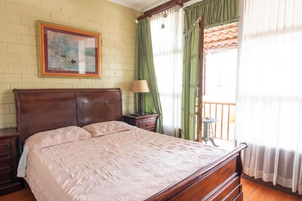 Sura Bed And Breakfast Сан-Хосе Экстерьер фото